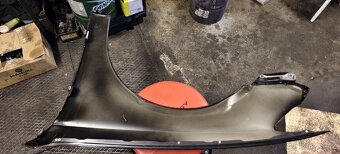 Audi A3 8v přední pravý blatník LY9T - 6