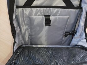 Pogumovaný nepromokavý batoh na notebook Mark Ryden - 6
