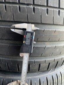 Pneumatiky letní 295/35 R21 - 6