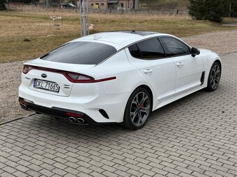 Kia Stinger 3.3 v6 Benzin 272kW r.v 2018 - 6
