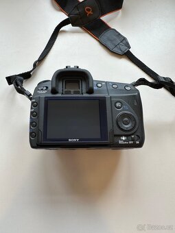 Sony DSLR-A350 + příslušenství + volitelný objektiv - 6