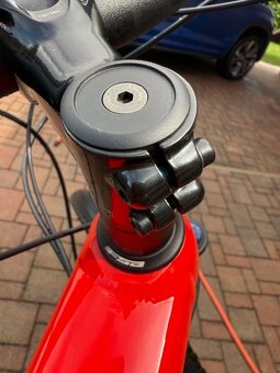 Elektrokolo TREK POWERFLY 4 Radioactive Red/Trek Black - 6