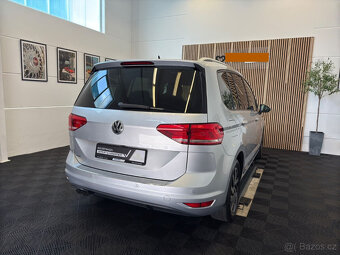 Volkswagen Touran 2.0 TDi Join - navi,temp,vyh.s,7míst,150PS - 6