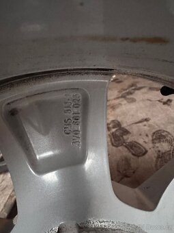 Pneumatiky s disky 215/60 R16 zimní 2019 - 6