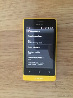 Sony Xperia ST27i – mobilní telefon - 6