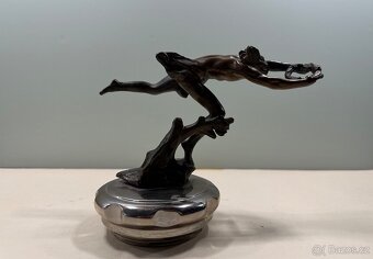 Soška Génius víťazstva Praga - 6