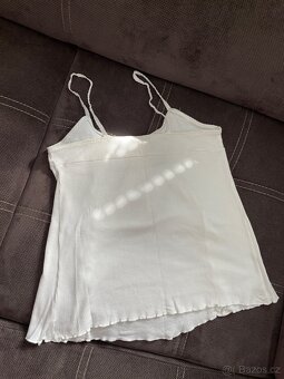 Bílé dívčí tílko/top značky Guess - 6