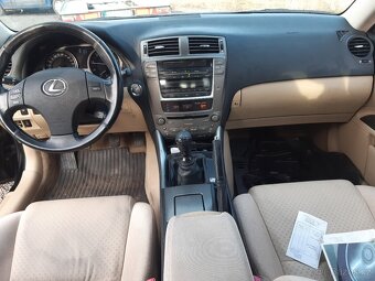 Lexus is náhradní díly - 6