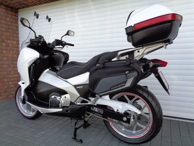 Honda NC 700D Integra - 6