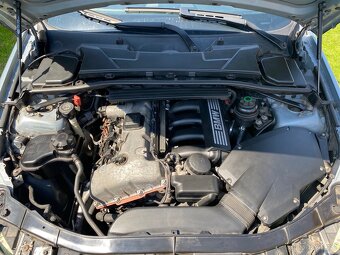 BMW 325i e90 - 6