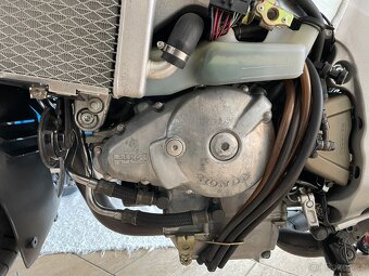 Honda VTR 1000 SP1 - 6