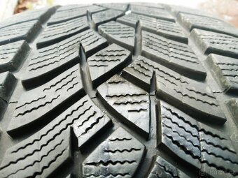 Pneu Goodyear Ultragrip 245/40/19 4 ks - 6