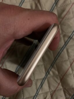 iPhone 8, 256 GB jako nový - 6
