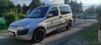 Citroen Berlingo 2.0 HDI S PŘESTAVBOU NA INVALIDNÍ VOZÍK - 6