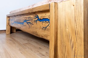 Postel z masivního dubového dřeva - 6