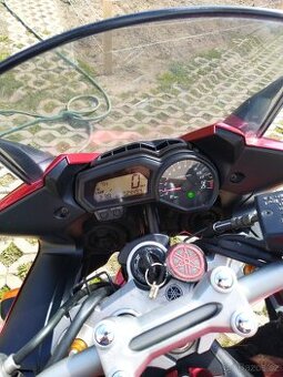 Yamaha fz 1 - 6