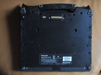 Průmyslový konvertibilní notebook/tablet Panasonic CF-33 - 6