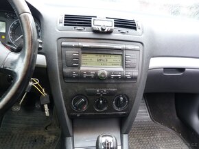 Škoda Octavia II r.v. 2006 1,6 FSI NAHRADNI DILY - 6