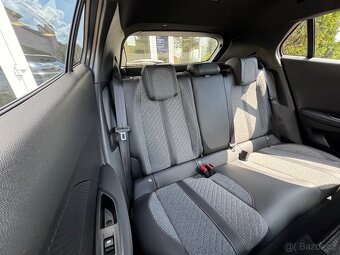 Peugeot 2008 Allure 1.2 PureTech 130k EAT8 - 6