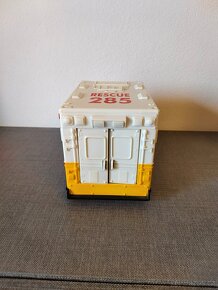 Auto ambulance, sanitka-houká - 6
