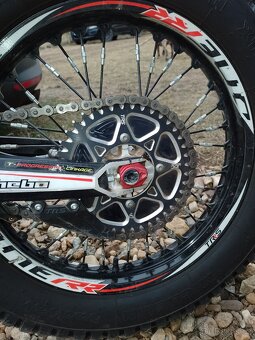 TRS One 300 RR - 6