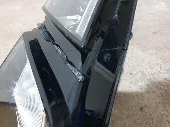 5E1.941.015.D - Levé přední světlo - Škoda Octavia III - 6