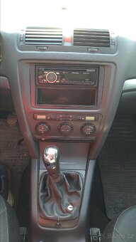 Škoda Octavia 2 1,9tdi,77 kw, tažné,2 majitel - 6