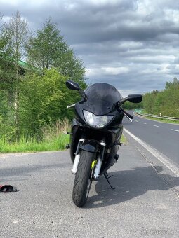 Honda CBR 600 f - 6