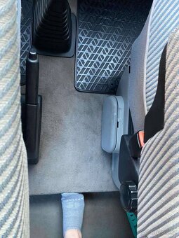 Volkswagen T4 Caravelle 2.5 TDI (75 kW) - 6