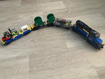 Lego City 60052 nákladní vlak, 60050 vlakové nádraží a kolej - 6