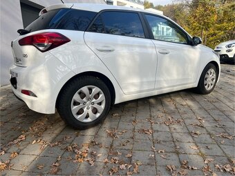 Hyundai i20 1.2 benzin — 1 majitel - 84 tis km - Kupene v SR - 6