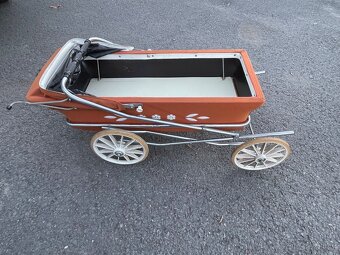 Retro kočárek pro panenky - 6