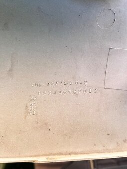 FZR 1000 / 600 boční plast - podsedlový pravý - 6