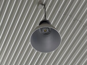 Led průmyslová industriální lampa 50W, světlo do haly - 6
