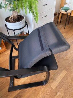IKEA černé křeslo POÄNG - 6
