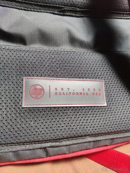 Velmi kvalitní HP OMEN Gaming Batoh - 6