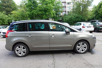 Na prodej: Peugeot 5008 – 2012 – auto pro rodinu - 6