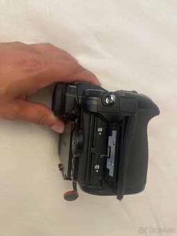Panasonic Lumix G9 - 6