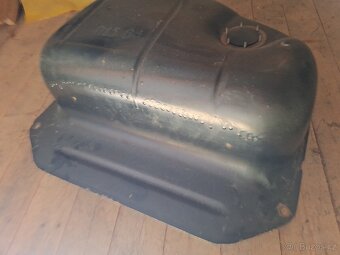 Fiat 124,nádrž na fiat 124,spider - 6