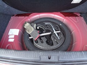 vw volkswagen golf 6 1,4 16V Rozprodám na náhradní díly - 6