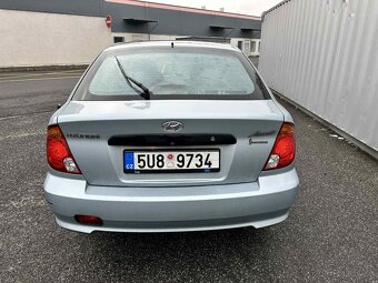 Hyundai Accent - 6