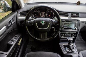 Škoda Superb 3.6 FSI V6 4x4 Elegance DSG / Pano - 6