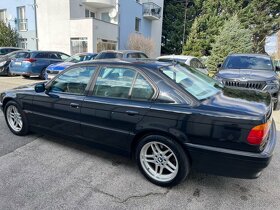 Prodam BMW E38 750i - 6
