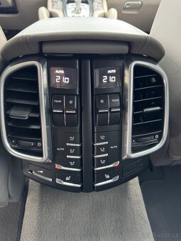 Porsche Cayenne 4.8 Turbo 368 Kw ACC/Burmester - 6