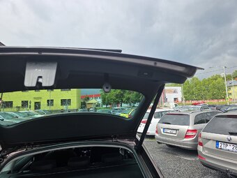 Škoda Octavia III.2.0 TDI Led Xenon - 6