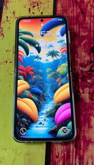 Zflip 6, hodinky,sluchátka - 6