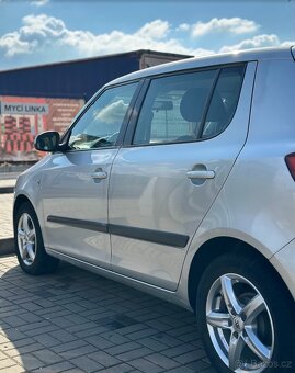 ŠKODA Fabia II 1.4 16V (63 kW) benzín - 6