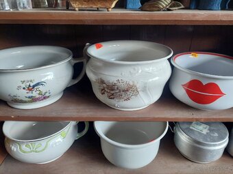 Starý  PORCELANOVÝ Nočník - 6