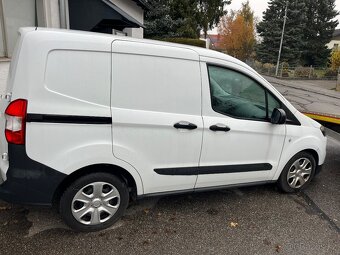 Ford Transit Courier - 6