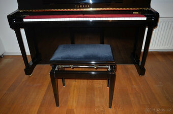 YAMAHA - Piano - Model V 118 N-T - černé leštěné - 6